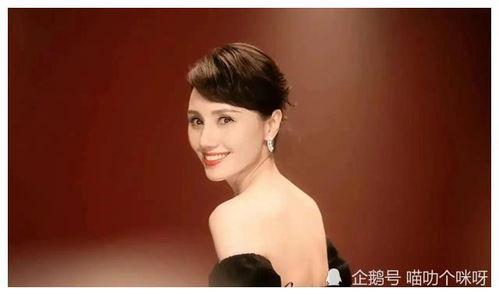 娱乐圈吃瓜必备图女明星,揭秘女明星们的时尚穿搭与魅力瞬间